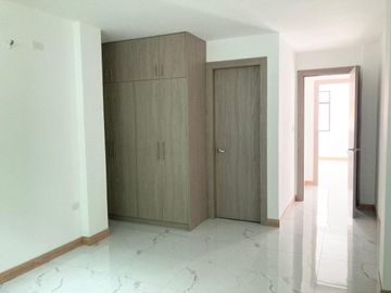 Departamento de Venta en sector Los Ceibos, Guayaquil