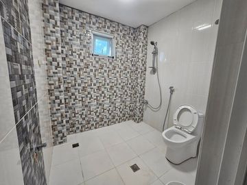 Charming 5-Bedroom Family Home in Greenwoods Subdivision, Cebu City