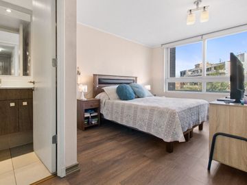 Depto impecable! en condominio mall metro Plaza Egaña