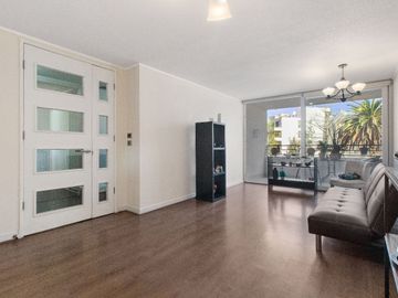 Depto impecable! en condominio mall metro Plaza Egaña