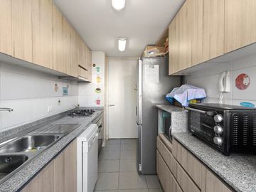 Depto impecable! en condominio mall metro Plaza Egaña