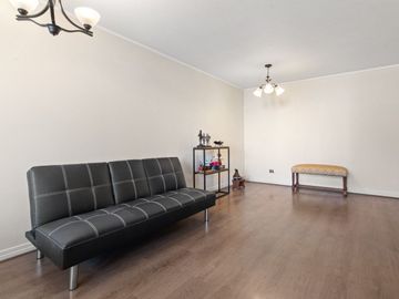 Depto impecable! en condominio mall metro Plaza Egaña