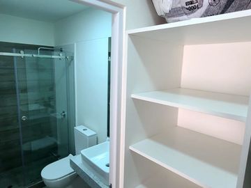 Se vende departamento de 2 dormitorios en  Calle Berlin, Miraflores