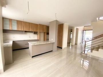 Casa de Venta Sector Portal al Sol, Guayaquil