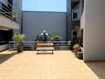 Se vende departamento de 2 dormitorios en La Molina