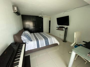 RESIDENCIA EN VENTA EN ISLA MUSULA, CON ALBERCA PROPIA DE 3 NIVELES, 3 RECAMARAS, GYM Y ROOF GARDEN