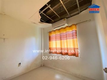 2-storey townhouse, 40.8 sq.w., Grand Kittiya Village, Line --Rama 2, Petchkasem Road, Phutthamonthon Sai 4 Road, Krathum Baen, Samut Sakhon