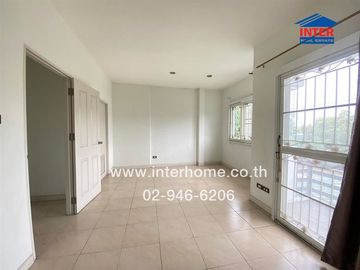 2-storey townhouse, 40.8 sq.w., Grand Kittiya Village, Line --Rama 2, Petchkasem Road, Phutthamonthon Sai 4 Road, Krathum Baen, Samut Sakhon