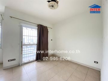 2-storey townhouse, 40.8 sq.w., Grand Kittiya Village, Line --Rama 2, Petchkasem Road, Phutthamonthon Sai 4 Road, Krathum Baen, Samut Sakhon