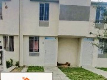 CASA EN VENTA, PALMANOVA, CADEREYTA: 2 PLANTAS, 2 RECÁMARAS, UN BAÑO.