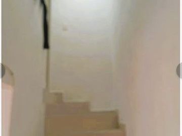 CASA EN VENTA, PALMANOVA, CADEREYTA: 2 PLANTAS, 2 RECÁMARAS, UN BAÑO.