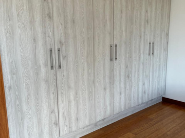 SUITE AMOBLADA EN VENTA SECTOR QUITEÑO LIBRE, BELLAVISTA
