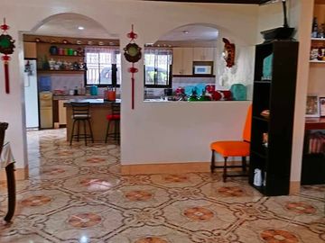 Spacious House in Tagaytay With View Of The Whole Village