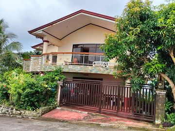 Spacious House in Tagaytay With View Of The Whole Village