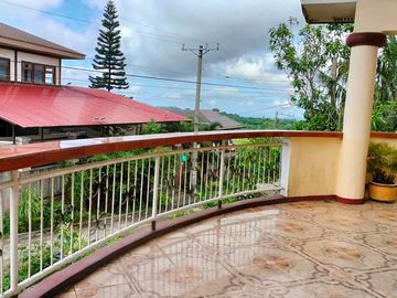 Spacious House in Tagaytay With View Of The Whole Village