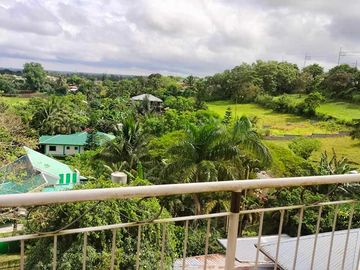 Spacious House in Tagaytay With View Of The Whole Village