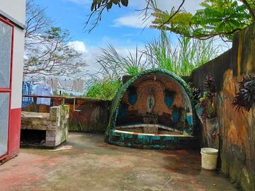 Spacious House in Tagaytay With View Of The Whole Village