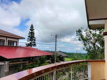 Spacious House in Tagaytay With View Of The Whole Village