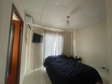 URBANIZACION METROPOLIS DOS VENDO PRECIOSA VILLA DOS PLANTAS, FULL ACABADOS, TRES DORMITORIOS