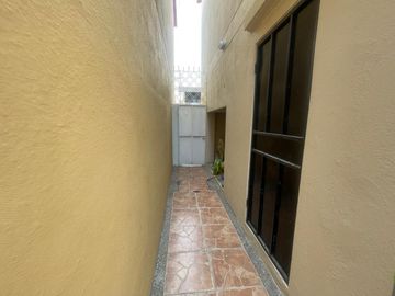 URBANIZACION METROPOLIS DOS VENDO PRECIOSA VILLA DOS PLANTAS, FULL ACABADOS, TRES DORMITORIOS