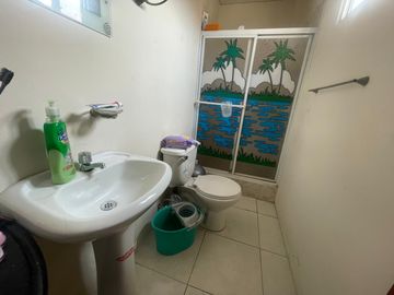 URBANIZACION METROPOLIS DOS VENDO PRECIOSA VILLA DOS PLANTAS, FULL ACABADOS, TRES DORMITORIOS