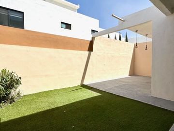 Moderna Casa en RENTA al Norte de Saltillo