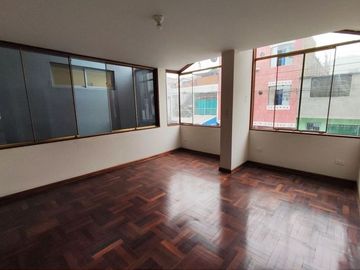 CASA EN VENTA EN ATE