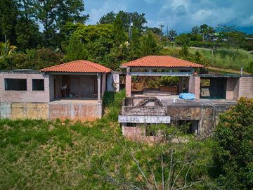 SE VENDE CASA EN PANCE EN CONDOMINIO