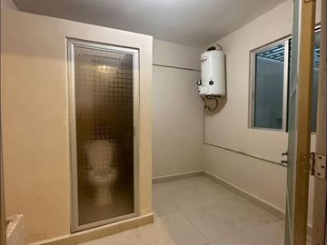 VENDO CASA EN VIA MUERTA SOBRE AVENIDA, A 1 CUADRA DEL MAR