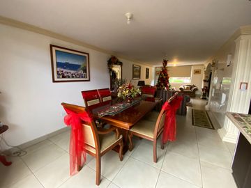 CASA EN VENTA VALLE DE LOS CHILLOS CONJUNTO AMERICAN HOME I CERCA ESPE