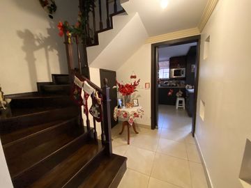 CASA EN VENTA VALLE DE LOS CHILLOS CONJUNTO AMERICAN HOME I CERCA ESPE