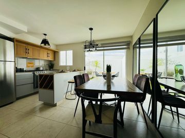 CASA EN VENTA DOS HABITACIONES EN EL MUNICIPIO DEL MARQUES, QUERÉTARO