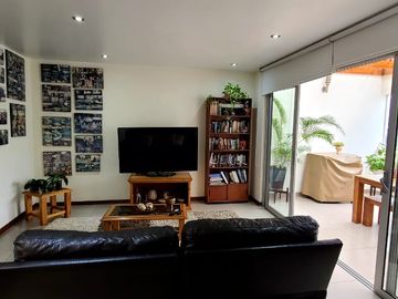 Se vende amplio Departamento Duplex en Chacarilla Del Estanque San Borja
