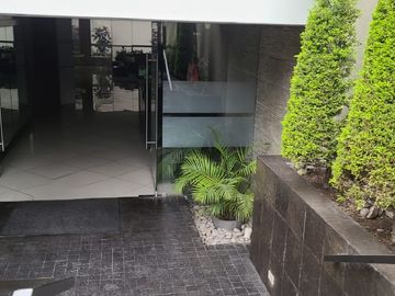 Se vende amplio Departamento Duplex en Chacarilla Del Estanque San Borja