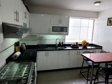 Se vende amplio Departamento Duplex en Chacarilla Del Estanque San Borja