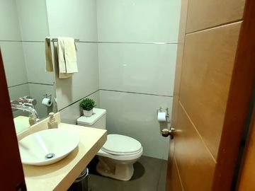 Se vende amplio Departamento Duplex en Chacarilla Del Estanque San Borja