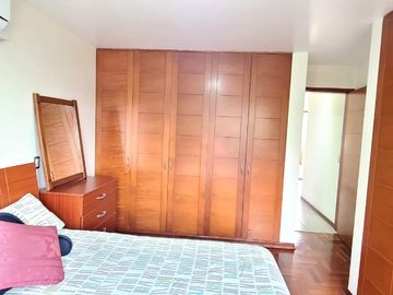 Se vende amplio Departamento Duplex en Chacarilla Del Estanque San Borja