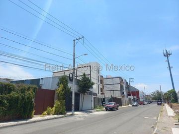 VENTA. Ciudad Satelite - Terreno comercial de 250 metros