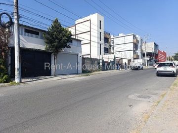 VENTA. Ciudad Satelite - Terreno comercial de 250 metros