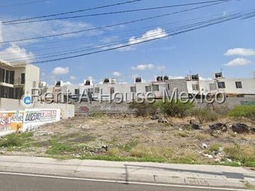 VENTA - Terreno comercial de 240 metros, Cerrito Colorado