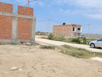VENTA DE TERRENO EN URB. LOS SAUCES SEXTA ETAPA