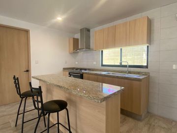 CASA EN VENTA ZONA PLAZA SAN DIEGO