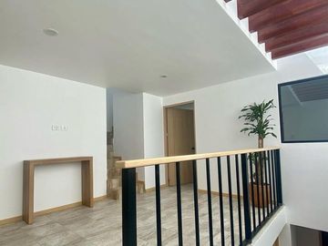 CASA EN VENTA ZONA PLAZA SAN DIEGO