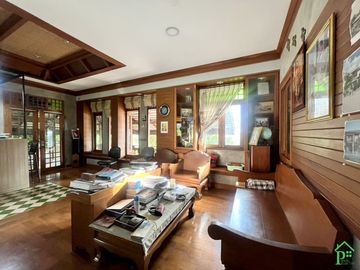 Thai-Oriental Style house in Lamphun for sale.