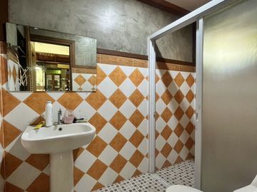 Thai-Oriental Style house in Lamphun for sale.