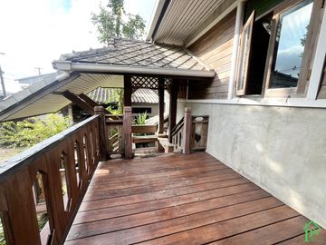 Thai-Oriental Style house in Lamphun for sale.