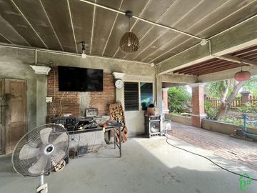 Thai-Oriental Style house in Lamphun for sale.