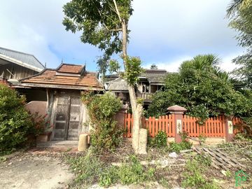 Thai-Oriental Style house in Lamphun for sale.