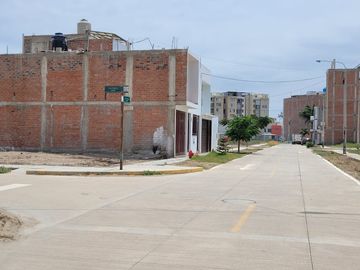LOTE 160 m² ESQUINA - CHICLAYO - URB. LOS SAUCES SEXTA ETAPA