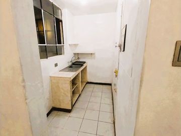 GRAN OPORTUNIDAD VENDO FLAT 2DO PISO  CUADRA 2 DE LA BRASIL